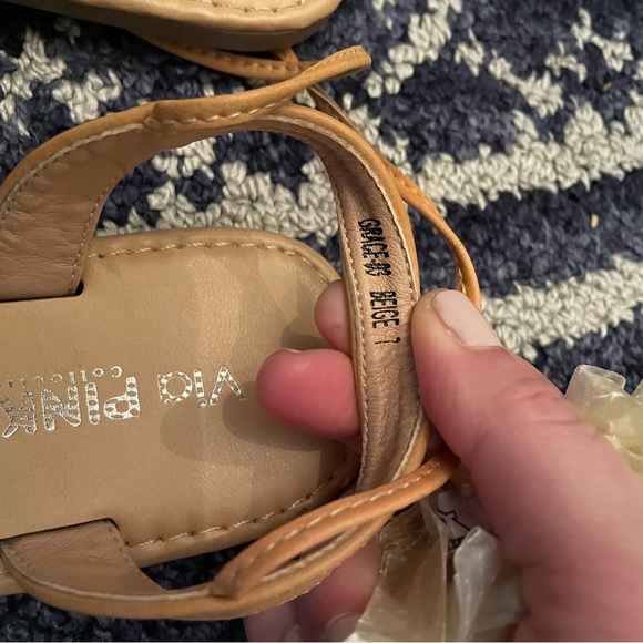 VIA PINKY Sz 7 Grace pom pom gladiator tie up flat sandal - Picture 5 of 5